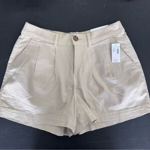 Maurices Women's Cream Pleated Shorts